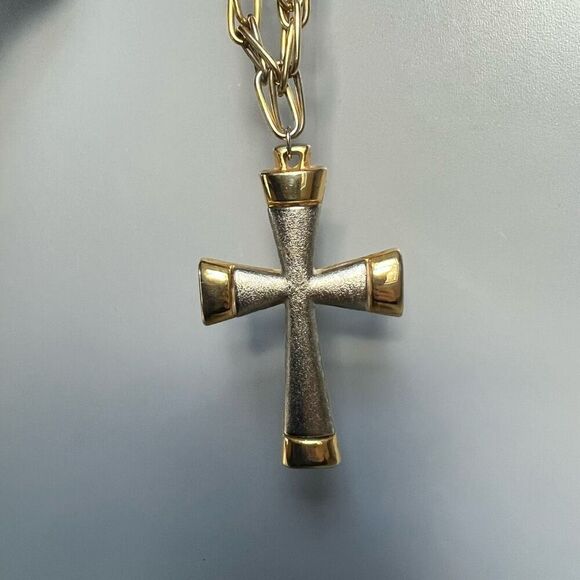 Vintage Cross Pendant, Long Chunky Link Chain 13”-15.5” Gold & Silver Necklace - Picture 5 of 8